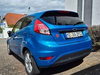 Gebraucht Ford Fiesta Titanium 95 PS (69 kW) 2016 Blau Kleinwagen