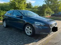 Gebraucht Volvo V40 114 PS (83 kW) 2014 Blau Limousine
