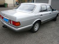 Second-hand Mercedes E280 185 CP (136 kW) 1981 Argintiu Berlinǎ