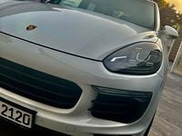Gebraucht Porsche Cayenne Basis 299 PS (219 kW) 2016 Weiß SUV