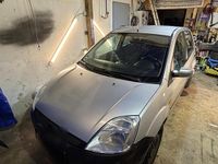 Gebraucht Ford Fiesta 85 PS (62 kW) 2005 Kleinwagen