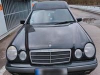Gebraucht Mercedes E280 204 PS (150 kW) 1998 Schwarz Kombi