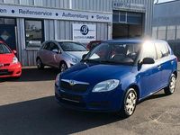 Gebraucht Skoda Fabia 60 PS (44 kW) 2010 Blau Limousine