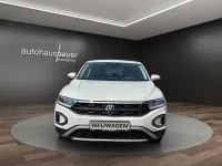Gebraucht VW T-Roc Life 116 PS (85 kW) 2025 Ascotgrau SUV