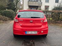 Gebraucht Hyundai i30 Edition+ 109 PS (80 kW) 2009 Rot Kleinwagen