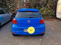 Gebraucht VW Polo 90 PS (66 kW) 2014 Blau Limousine