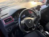 Second-hand VW Caddy Maxi 150 CP (110 kW) 2015 Roșu Monovolum