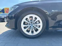 Gebraucht BMW 330 Advantage 293 PS (215 kW) 2022 Schwarz Kombi