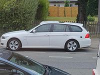 Gebraucht BMW 320 177 PS (130 kW) 2010 Weiß Kombi