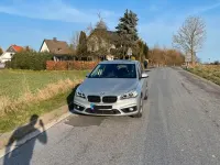Gebraucht BMW 218 136 PS (100 kW) 2014 Silber Van / Kleinbus