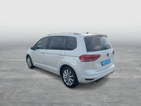Gebraucht VW Touran Move 150 PS (110 kW) 2023 Oryxweiß perlmutteffekt Van / Kleinbus