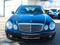 Gebraucht Mercedes E200 Elegance 184 PS (135 kW) 2007 Blau Limousine