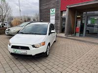 Gebraucht Mitsubishi Colt Motion 95 PS (69 kW) 2013 New white Kleinwagen