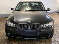 Gebraucht BMW 325 218 PS (160 kW) 2008 Grau Limousine