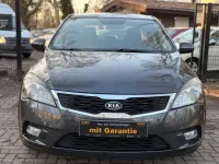 Usado Kia Ceed 90 CV (66 kW) 2012 Gris Utilitario