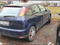 Gebraucht Ford Focus 100 PS (73 kW) 2001 Blau Limousine