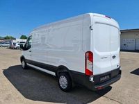 Gebraucht Ford Transit Trend 131 PS (96 kW) 2023 Weiß Pickup