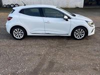 Gebraucht Renault Clio V Intens 91 PS (66 kW) 2021 Weiß Kleinwagen