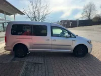 Gebraucht VW Caddy Maxi 122 PS (89 kW) 2016 Silber Van / Kleinbus