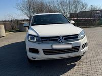 Gebraucht VW Touareg 204 PS (150 kW) 2011 Weiß SUV