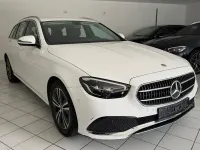 Gebraucht Mercedes E220 200 PS (147 kW) 2023 Weiß Limousine