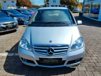 Gebraucht Mercedes A160 Avantgarde 95 PS (69 kW) 2009 Silber Limousine