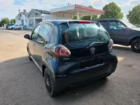 Gebraucht Toyota Aygo 68 PS (50 kW) 2011 Schwarz Kleinwagen