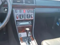 Second-hand Mercedes E300 220 CP (161 kW) 1992 Maro Cabrio