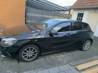 Gebraucht Mercedes A180 Urban 109 PS (80 kW) 2016 Schwarz Limousine