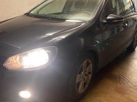 Gebraucht VW Golf VII 80 PS (58 kW) 2012 Schwarz Kleinwagen