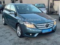 Usata Mercedes B200 156 CV (114 kW) 2012 Verde Monovolume