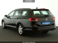 Second-hand VW Passat 122 CP (89 kW) 2023 Negru Break