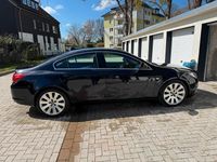 Gebraucht Opel Insignia 220 PS (161 kW) 2010 Blau Limousine