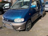 Gebraucht Nissan Serena 93 PS (68 kW) 2000 Blau Van / Kleinbus
