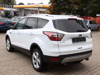 Gebraucht Ford Kuga Titanium 179 PS (131 kW) 2018 Weiß SUV
