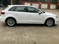 Gebraucht Audi A3 Attraction 150 PS (110 kW) 2015 Weiß Limousine