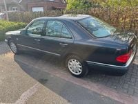 Gebraucht Mercedes E200 Elegance 136 PS (100 kW) 1998 Andere farben Limousine