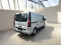 Gebraucht Opel Vivaro 145 PS (106 kW) 2017 Silber Van / Kleinbus