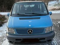 Używany Mercedes V220 122 KM (89 kW) 2000 Niebieski Minivan