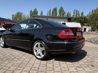 Gebraucht Mercedes CLK200 AMG 184 PS (135 kW) 2009 Schwarz metallic Coupé