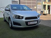 Gebraucht Chevrolet Aveo LT 101 PS (74 kW) 2012 Silber Kleinwagen