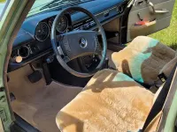 Gebraucht Mercedes W114 120 PS (88 kW) 1972 Grün Limousine