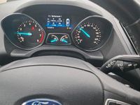 Gebraucht Ford Kuga Titanium 150 PS (110 kW) 2017 Grau SUV