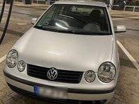 Gebraucht VW Polo 64 PS (47 kW) 2003 Silber Kleinwagen