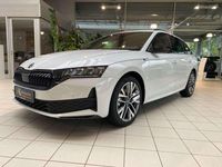 Neu Skoda Octavia SportLine 150 PS (110 kW) 2025 Weiß (moonweiss metallic) Kombi