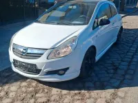 Usata Opel Corsa Sport 80 CV (58 kW) 2007 Bianco Utilitaria