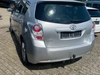 Gebraucht Toyota Verso Executive 177 PS (130 kW) 2009 Silber Van / Kleinbus