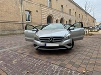 Gebraucht Mercedes A180 Edition 122 PS (89 kW) 2015 Silber Limousine