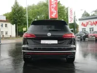 Gebraucht VW Touareg 231 PS (169 kW) 2019 Schwarz SUV