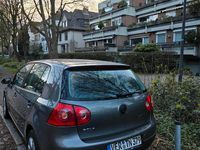 Gebraucht VW Golf V 2004 Grau Kleinwagen